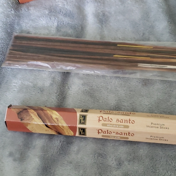NIB- Soothing Palo Santo incense (20 ct) - Picture 2 of 2